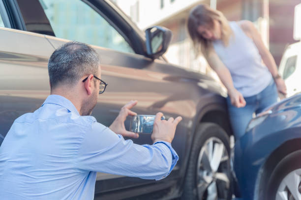 Professional Full Coverage Car Insurance technician working in West End-Cobb Town, AL